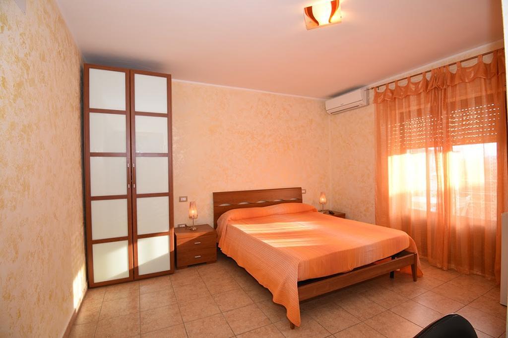 Bed and Breakfast Sa Marina La Caletta Exteriér fotografie